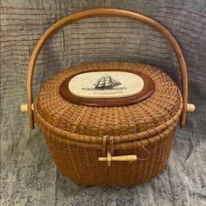 Vintage Nantucket Style Wicker Basket Handbag with Scrimshaw Ship